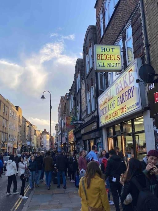Shoreditch / Brick Lane - * Londra